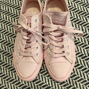 Converse Women's Blush Pink Sneakers